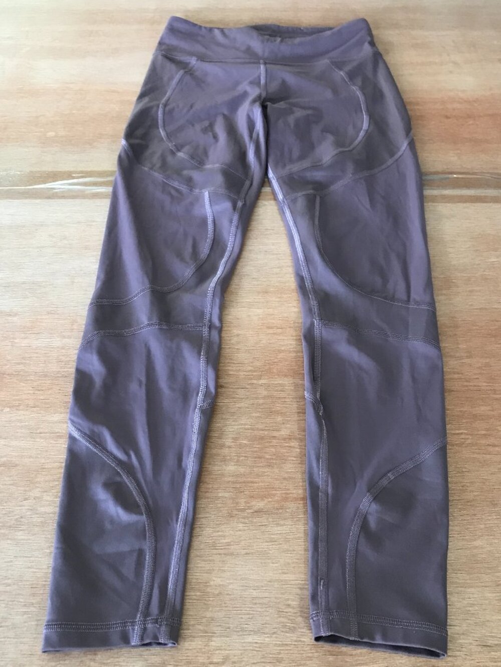 Lululemon City Core Tight Athletic Leggings Women 6 Purple Curved Seams Pocket